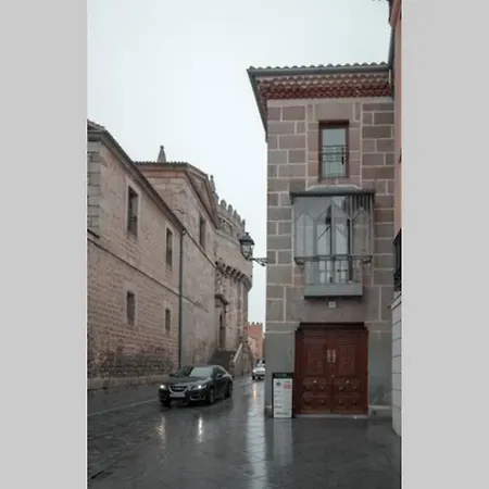 Jaguar Garaje Y Wifi *