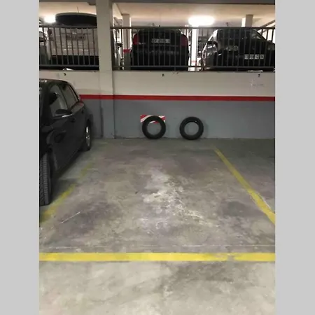 Lägenhet Jaguar Garaje Y Wifi