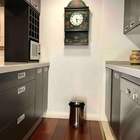 Jaguar Garaje Y Wifi Ávila