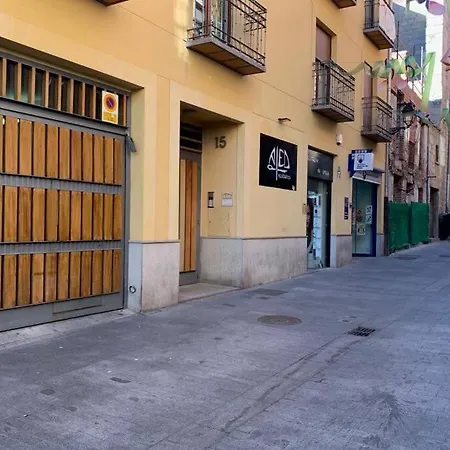 Jaguar Garaje Y Wifi * Ávila