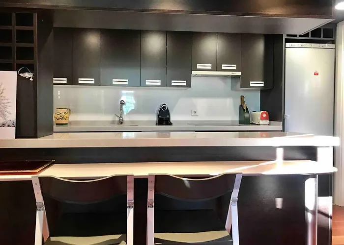 Jaguar Garaje Y Wifi 아파트