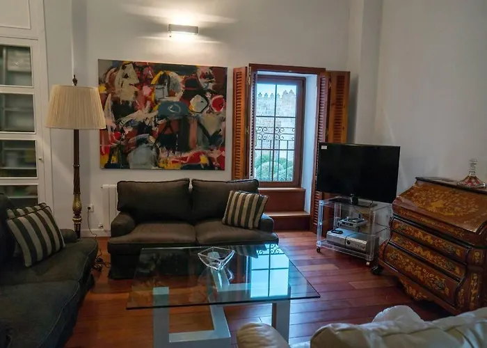 Jaguar Garaje Y Wifi * Ávila